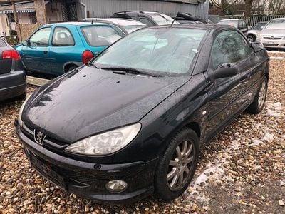 Schwarz Gebraucht 2005 Peugeot 206 CC Platinum Cabrio | 990 € (Guter Preis)