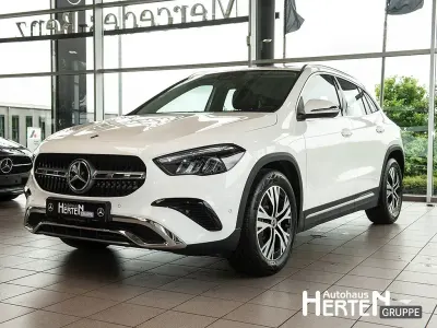 Gebraucht Mercedes GLA220 Progressive 190 PS (139 kW) 2025 Weiß SUV