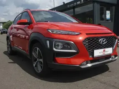 Gebraucht Hyundai Kona Style 136 PS (100 kW) 2019 Rot SUV