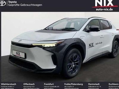 Gebraucht Toyota bZ4X Team 164 kW (224 PS) 2024 Platinumweiß perleffekt SUV