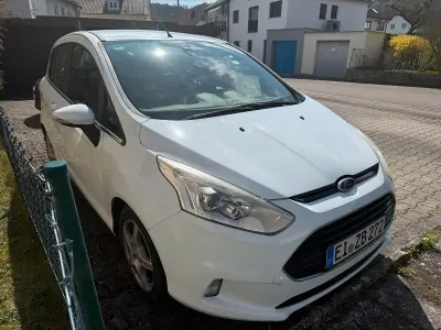 Gebraucht Ford B-MAX 105 PS (77 kW) 2013 Weiß Van / Kleinbus