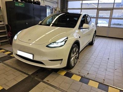 Weiß Gebraucht 2022 Tesla Model Y SUV | 32.500 € (Guter Preis)