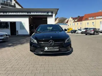 Brugt Mercedes CLA200 Urban 140 HK (102 kW) 2010 Sort Sedan