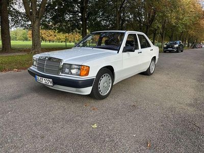 Gebraucht Mercedes 190 118 PS (86 kW) 1989 Weiß Limousine