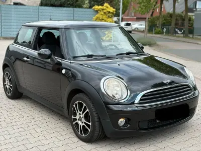 Używany Mini Cooper 75 KM (55 kW) 2009 Czarny Hatchback