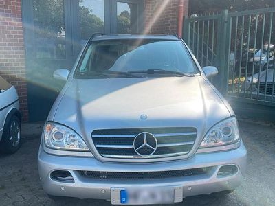 Gebraucht 2002 Mercedes ML270 SUV | 3.650 €