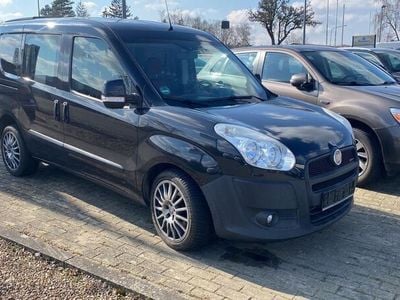 Gebraucht Fiat Doblò 135 PS (99 kW) 2011 Schwarz Van / Kleinbus