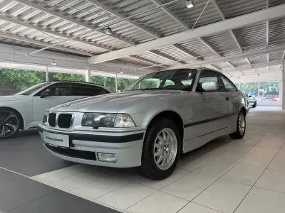 Gebraucht BMW 318 140 PS (102 kW) 1998 Silber Coupé