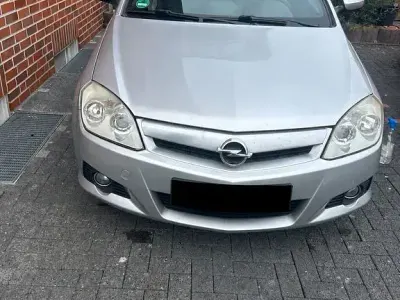 Gebraucht Opel Tigra 88 PS (64 kW) 2006 Grau Cabrio