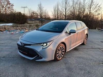 Grau Gebraucht 2020 Toyota Corolla Sport Limousine | 17.500 € (Fairer Preis)