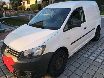 Begagnad VW Caddy 102 HK (75 kW) 2011 Vit Minibuss
