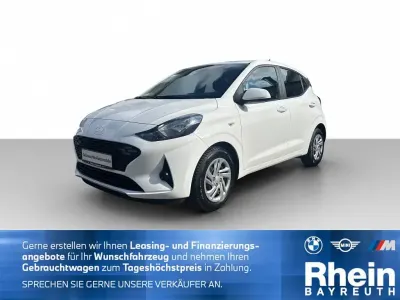 Gebraucht Hyundai i10 Trend 63 PS (46 kW) 2024 Mineraleffektlackierung mang Kleinwagen