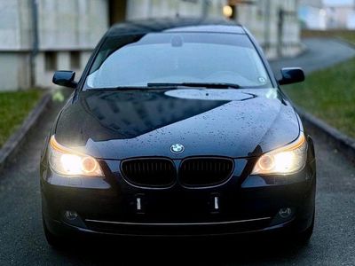 Gebraucht BMW 530 235 PS (172 kW) 2007 Blau Kombi