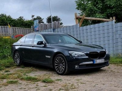 Second-hand BMW 730 246 CP (180 kW) 2009 Gri Berlinǎ