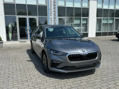 Gebraucht Skoda Scala Drive 150 PS (110 kW) 2024 Grau Kleinwagen