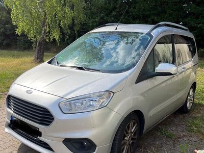 gebraucht Ford Tourneo Courier Titanium