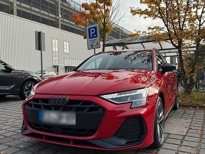 Second-hand Audi A3 S-Line 150 CP (110 kW) 2024 Roșu Berlinǎ