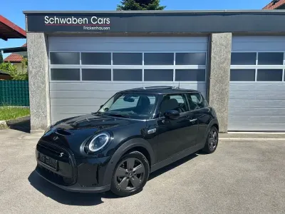 Gebraucht Mini Cooper SE 135 kW (184 PS) 2023 Midnightblack Kleinwagen