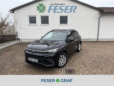 Gebraucht VW Tiguan R-line 150 PS (110 kW) 2025 Deep black perleffekt SUV