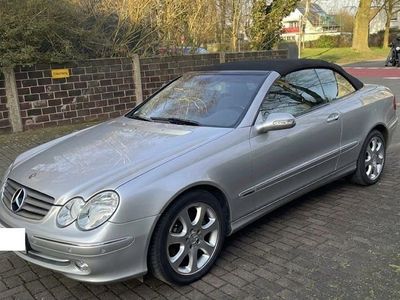 Usata Mercedes CLK320 Elegance 218 CV (160 kW) 2003 Argento Cabrio