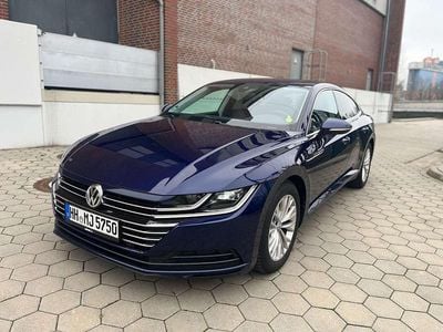 Gebraucht VW Arteon 150 PS (110 kW) 2018 Blau Kleinwagen