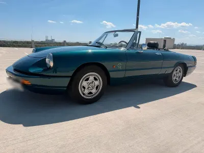 Gebraucht Alfa Romeo Spider 103 PS (75 kW) 1984 Grün Cabrio