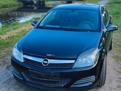 Opel Astra GTC