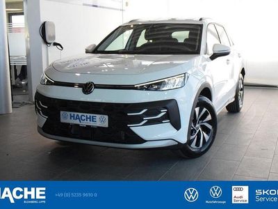 Nouă VW T-Roc Life 150 CP (110 kW) 2026 Alb SUV