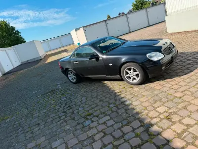 Gebraucht Mercedes SLK200 136 PS (100 kW) 2000 Schwarz Cabrio