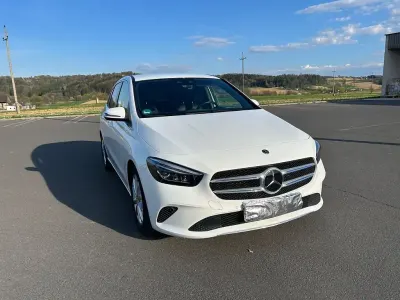 Usata Mercedes B220 190 CV (139 kW) 2020 Bianco Monovolume