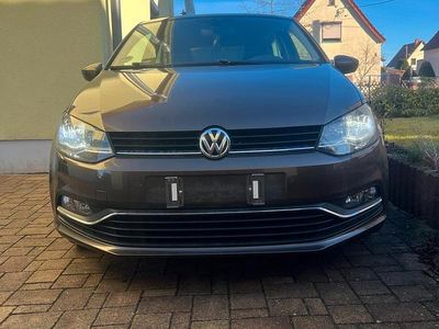 Gebraucht VW Polo LOUNGE 90 PS (66 kW) 2015 Braun Kleinwagen