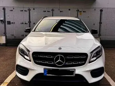 Gebraucht Mercedes GLA250 AMG line 211 PS (155 kW) 2018 Weiß SUV