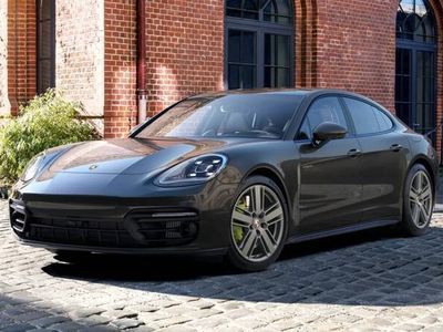 Porsche Panamera 4