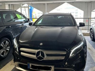 Gebraucht Mercedes GLA220 170 PS (125 kW) 2014 Schwarz SUV