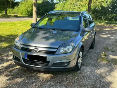 Gebraucht Opel Astra 101 PS (74 kW) 2005 Grau Kombi