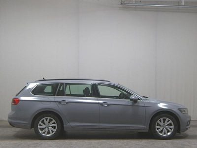 Gebraucht VW Passat Business 150 PS (110 kW) 2023 Grau Kombi