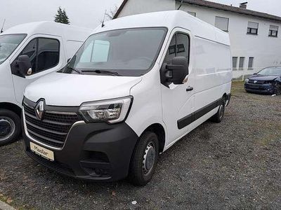 Weiß (mineral weiss) Gebraucht 2022 Renault Master Van / Kleinbus | 27.360 € (Etwas zu teuer)
