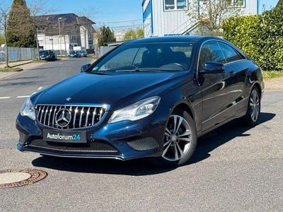 Gebraucht Mercedes E200 184 PS (135 kW) 2016 Blau Coupé