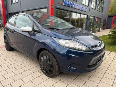 Gebraucht Ford Fiesta Champions Edition 95 PS (69 kW) 2012 Blau Kleinwagen