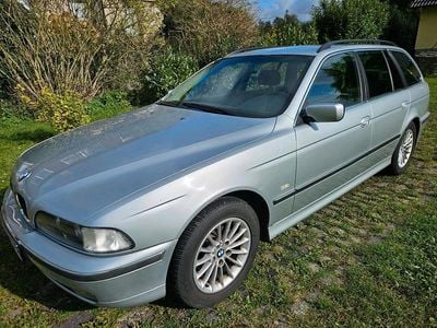 BMW 523