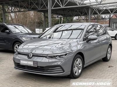 gebraucht VW Golf VIII 1.0 eTSI DSG Life RFK LED-PLUS NAVI GJR