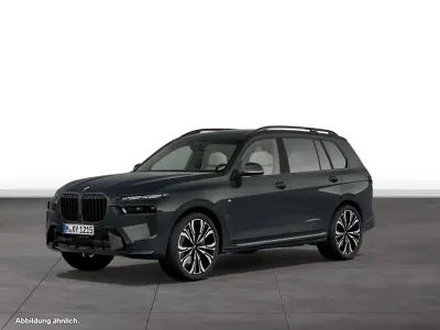 Gebraucht BMW X7 M Sport 340 PS (250 kW) 2025 Grau SUV