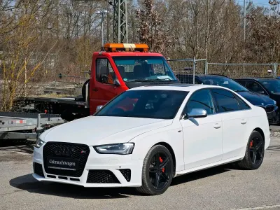 Używany Audi S4 333 KM (244 kW) 2013 Biały Sedan/Limuzyna