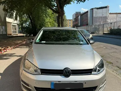 Gebraucht VW Golf VII Comfortline 122 PS (89 kW) 2013 Silber Limousine