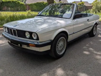 Gebraucht BMW 320 Cabriolet 129 PS (94 kW) 1988 Weiß Cabrio