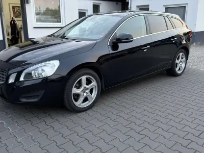 Gebraucht Volvo V60 Momentum 136 PS (100 kW) 2013 Kombi