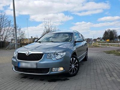 Second-hand Skoda Superb 170 CP (125 kW) 2010 Gri Break