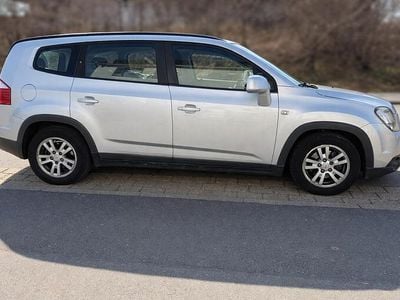Gebraucht Chevrolet Orlando 140 PS (102 kW) 2011 Silber Van / Kleinbus
