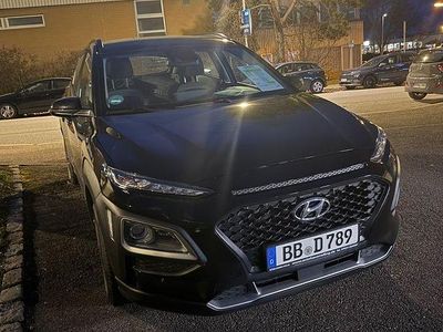 Gebraucht Hyundai Kona Trend 105 PS (77 kW) 2020 Phantom black SUV
