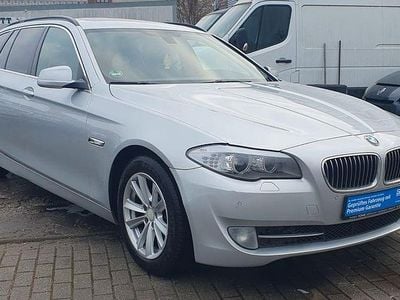 Silber Gebraucht 2013 BMW 520 Kombi | 8.790 € (Guter Preis)